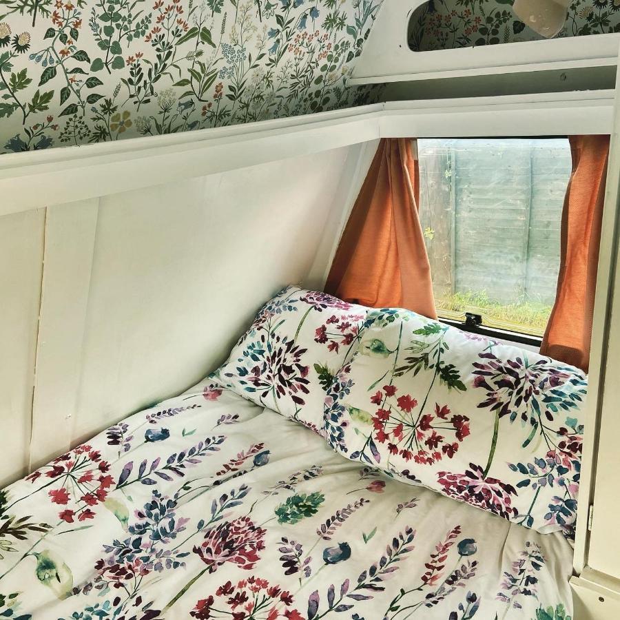 Cosy Caravan At Carrigeen Glamping Hotel Kilkenny Exterior foto